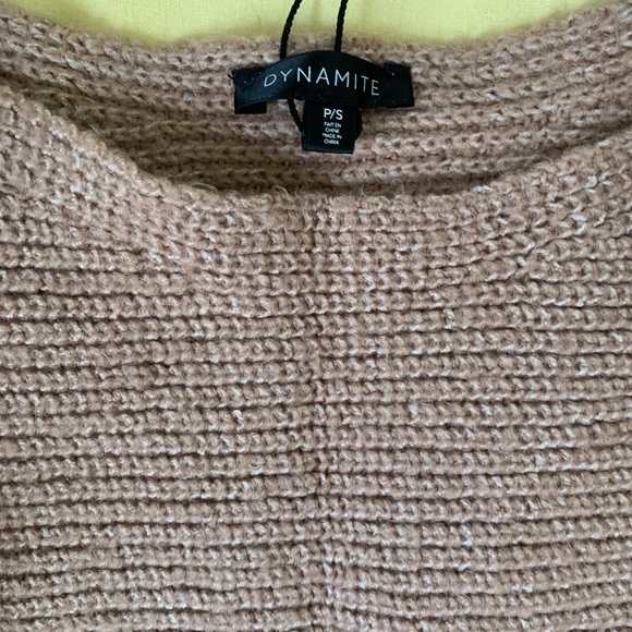 pink soft sweater - Picture 3 of 3